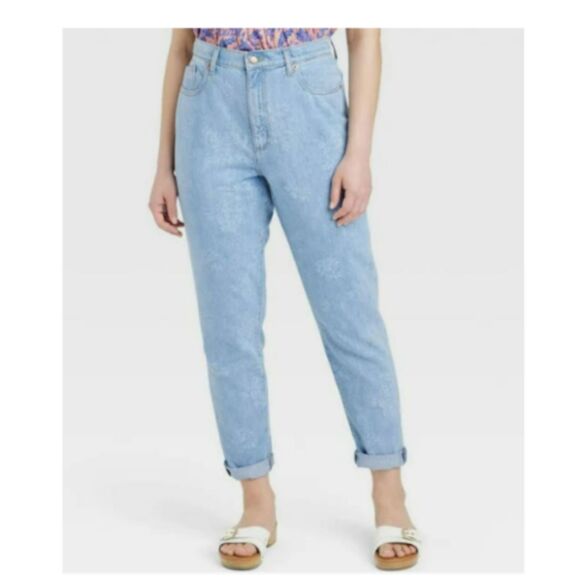 447 Universal Thread Women’s High-Rise Mom Jeans Floral Print Light Wash - Picture 1 of 4